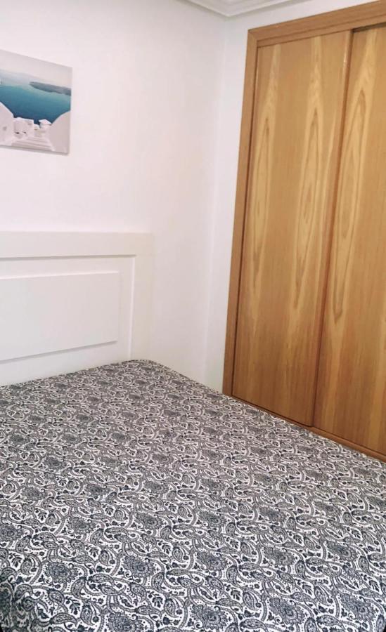 Apartamento Lola Torrevieja Bagian luar foto