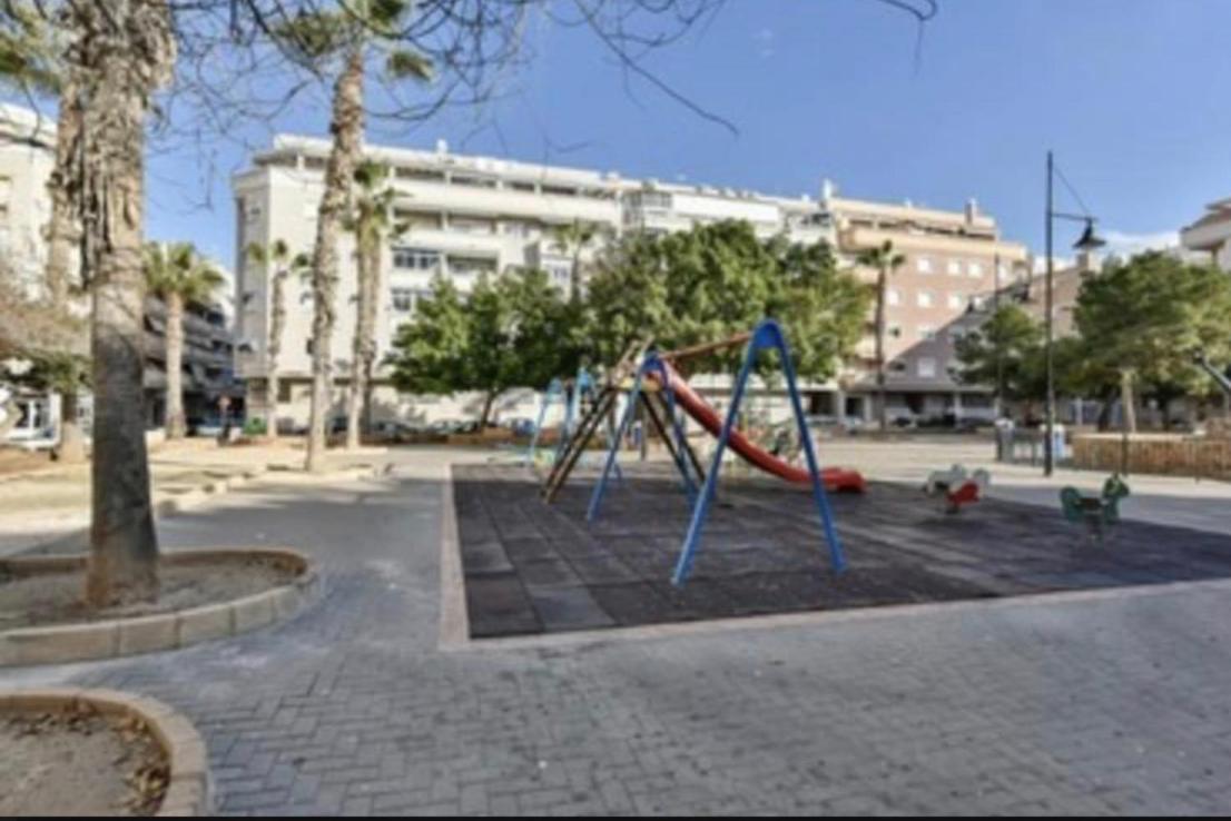 Apartamento Lola Torrevieja Bagian luar foto